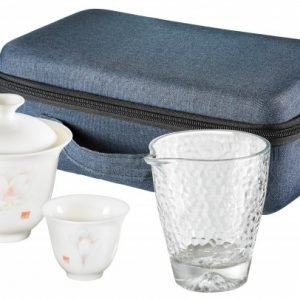 Luxing: Juego té para viaje de porcelana y cristal.